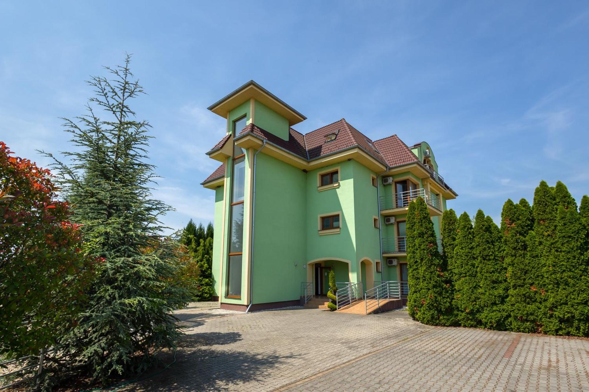 Hotel Pension Veľký Meder Exterior foto